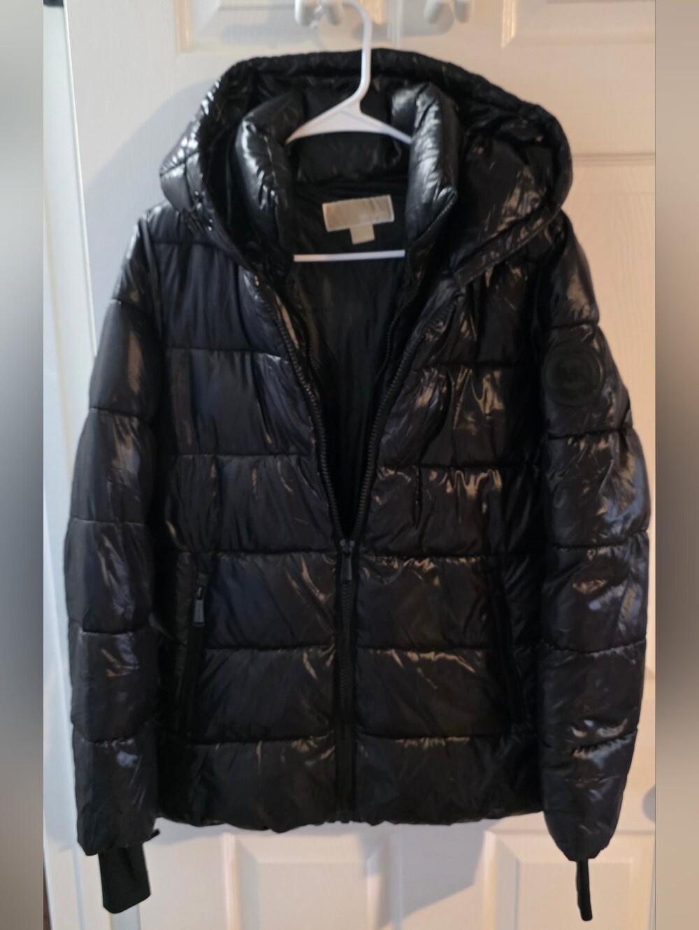Michael Kors High-Shine/Ciré Hooded Puffer Jacket Size Small